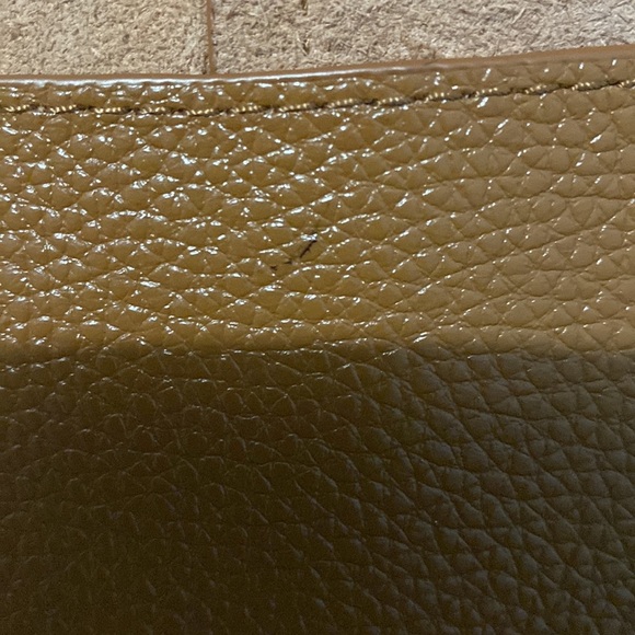 BTB  small brown Genuine  leather crossbody EUC - Picture 4 of 9